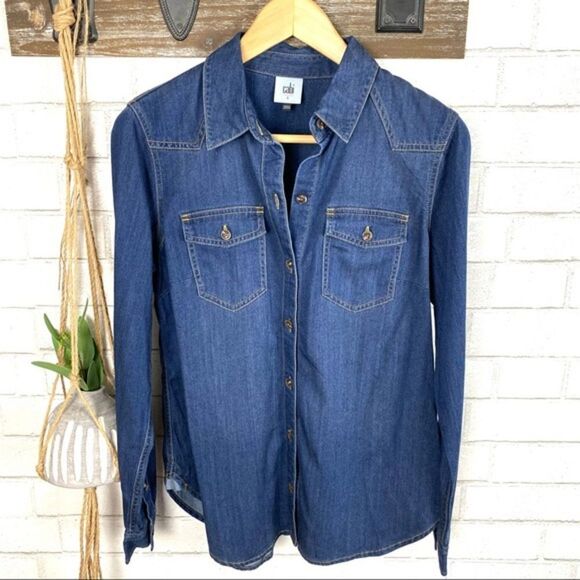✨ Cabi Rebel Jean Button up Shirt ✨ - Picture 3 of 5